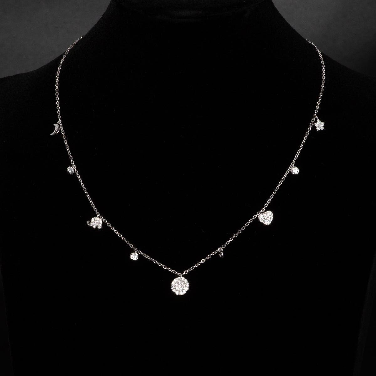 Lusso Silver Amuleto Necklace