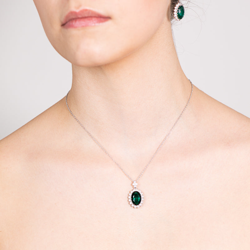 Ovale Emerald Necklace