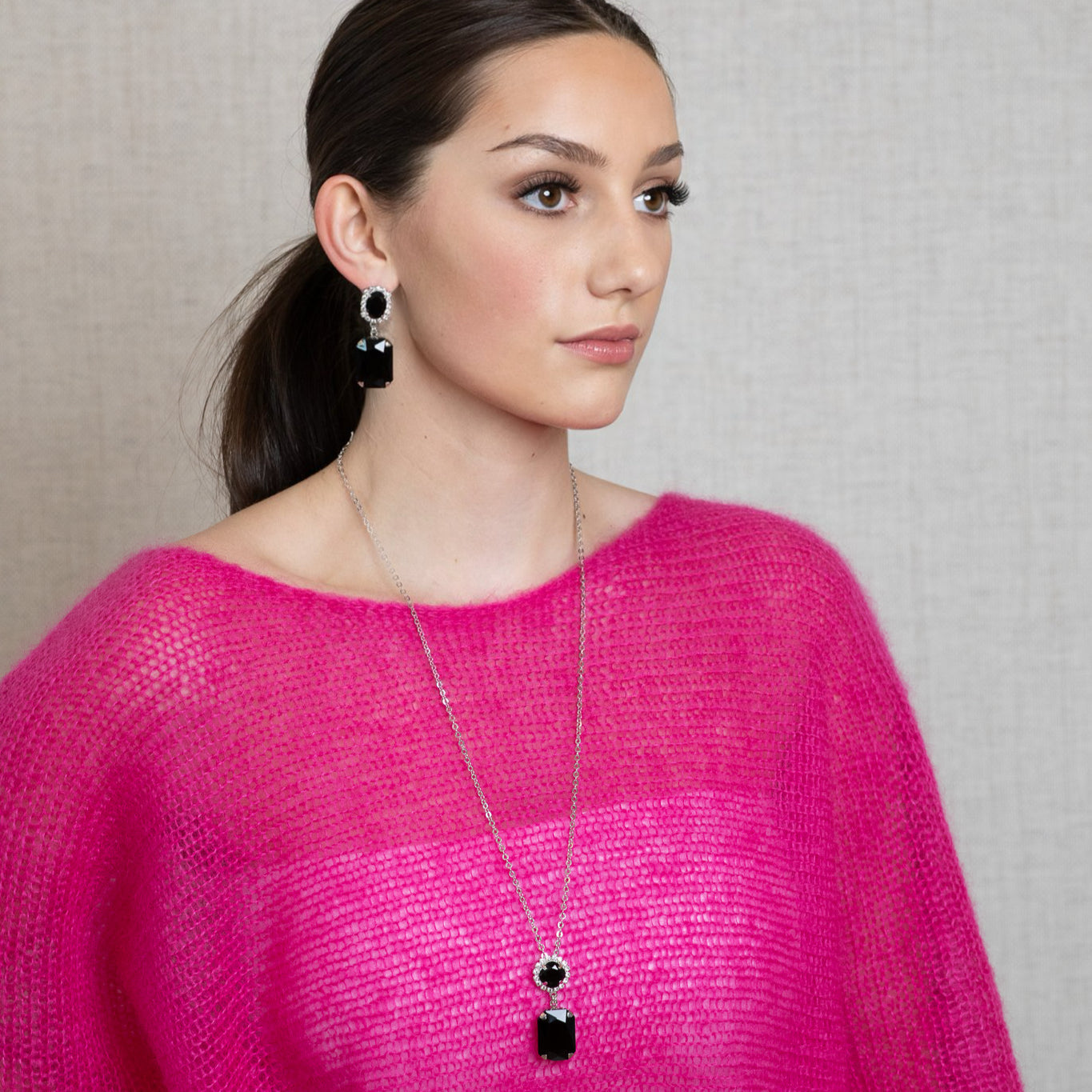 Capri Elevare Onyx Stone Necklace