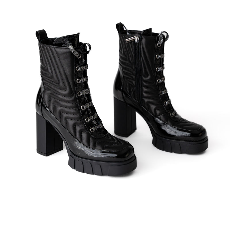 Zoya Boot