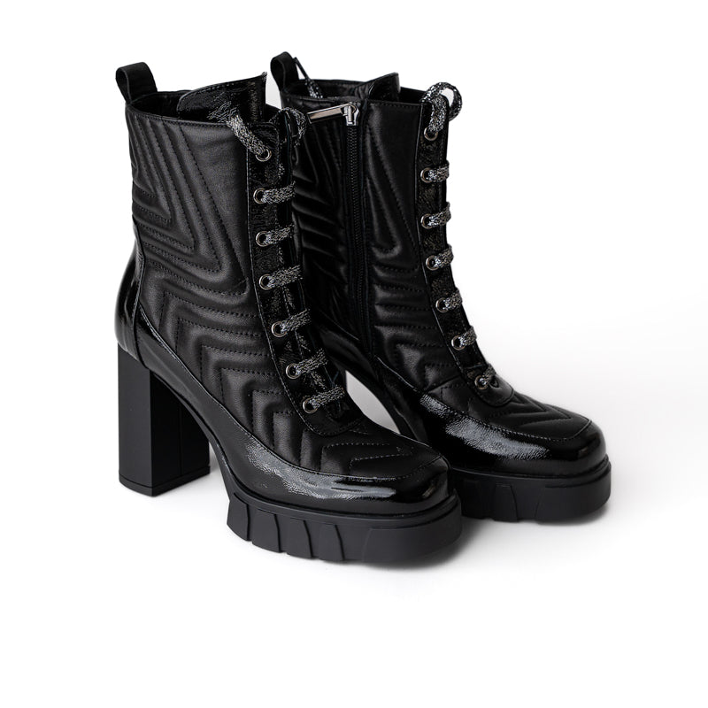 Zoya Boot