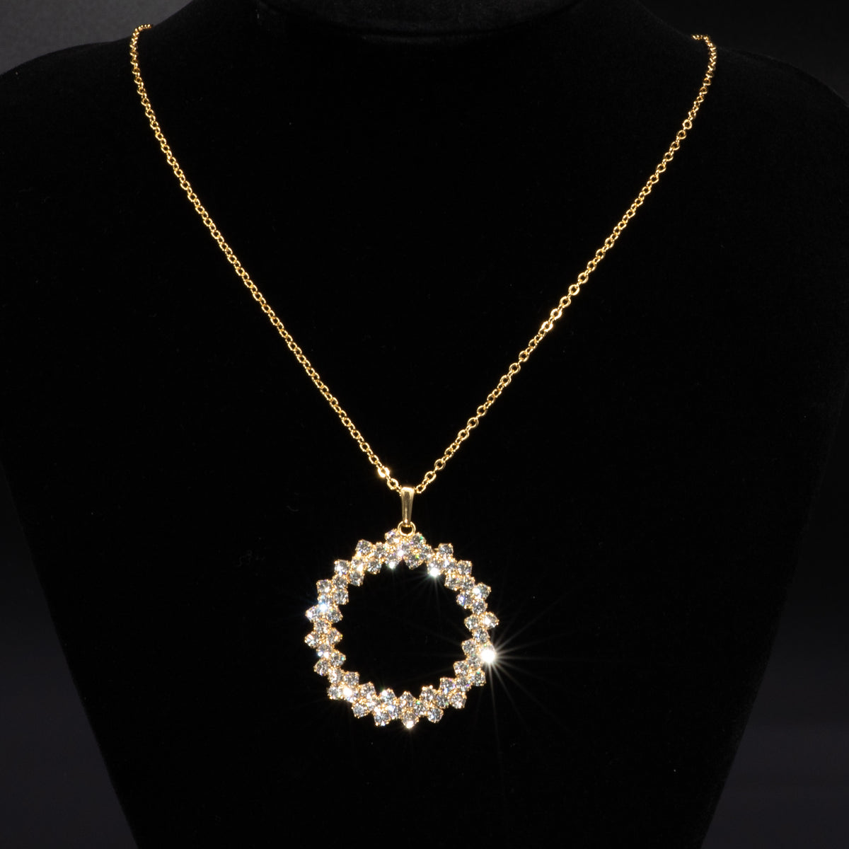 Capri Diamond Wreath Gold Necklace
