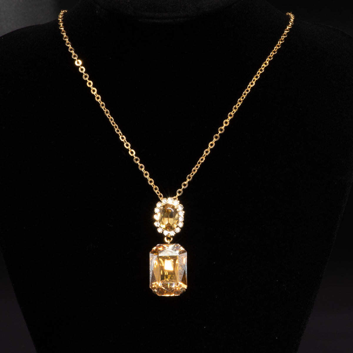 Capri Elevare Amber Gold Necklace