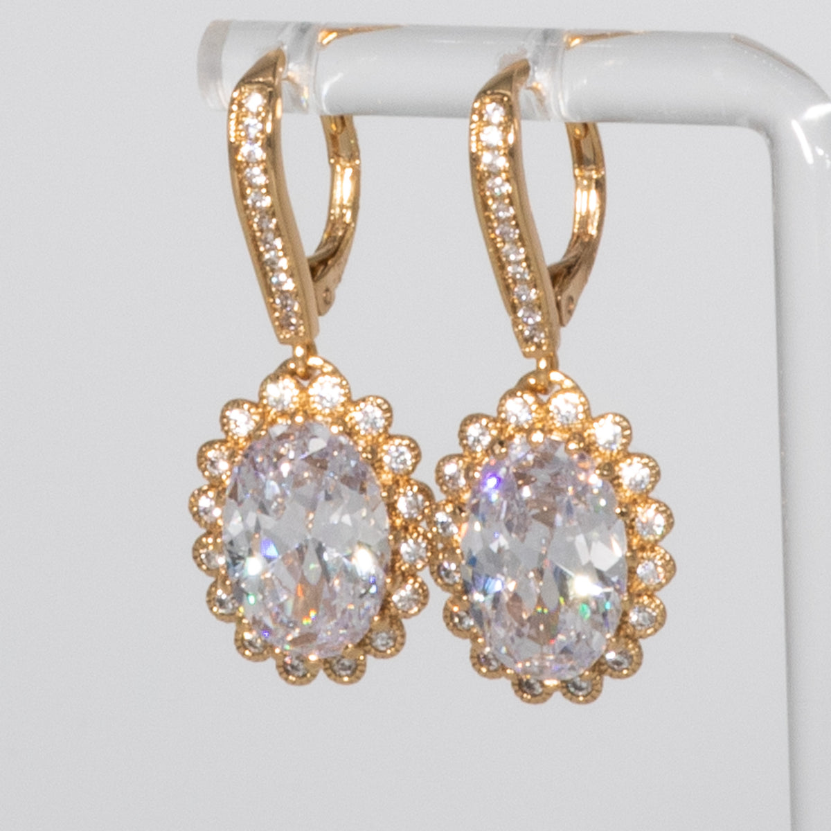 Lusso Ovale Diamond Golden Drop Earrings