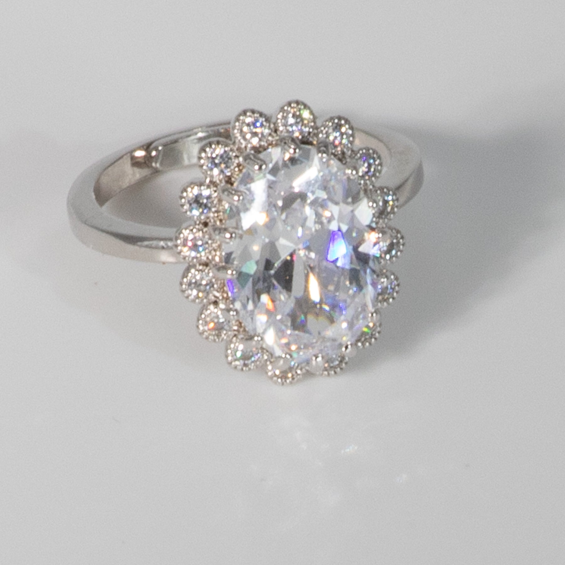 Lusso Ovale Diamond Silver Ring