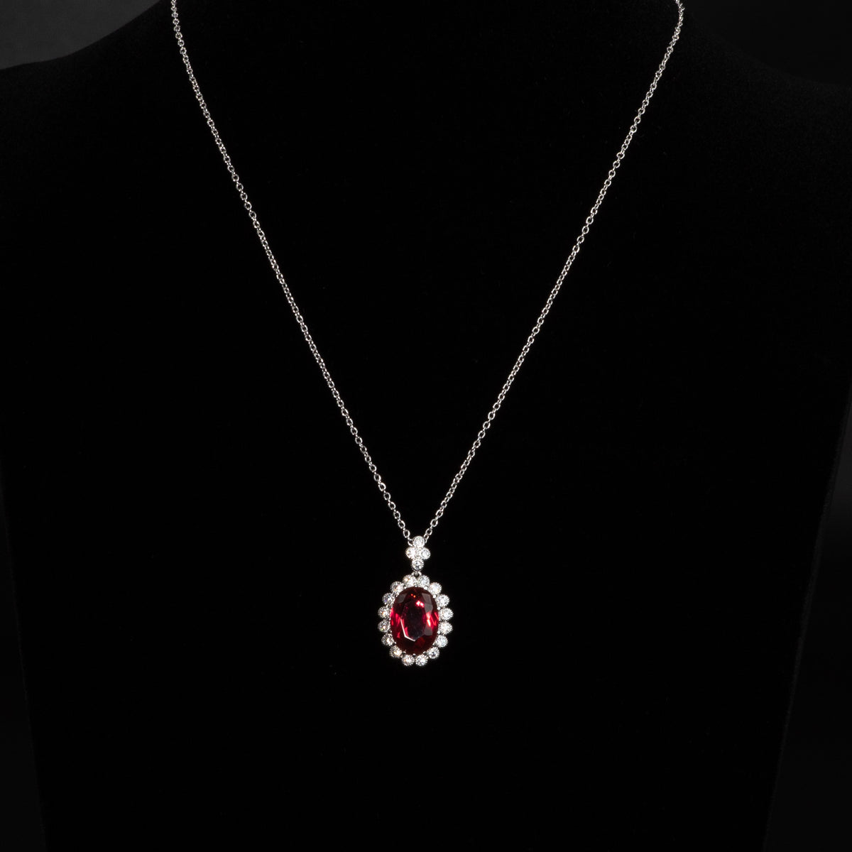 Lusso Ovale Ruby Necklace