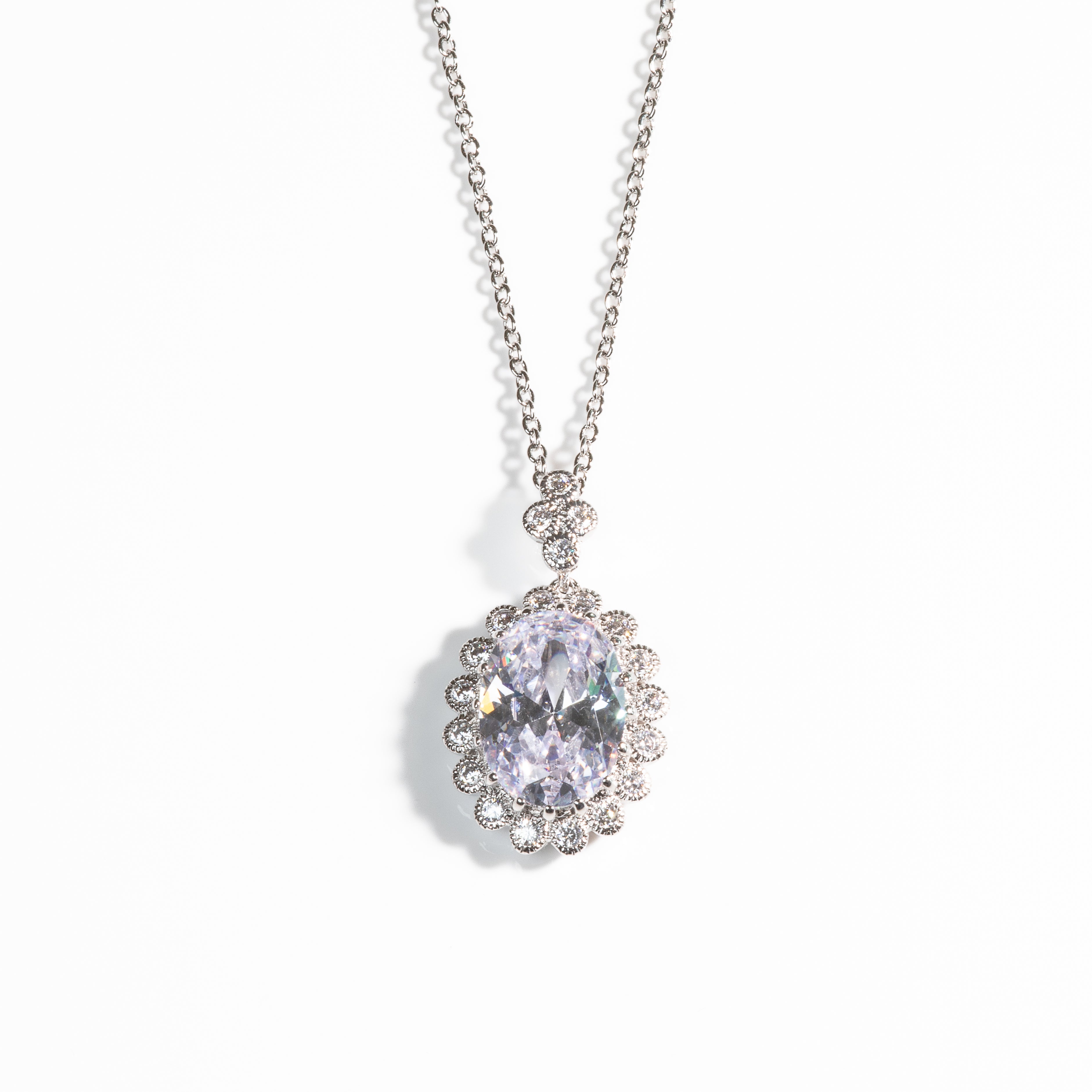 Ovale Diamante Necklace