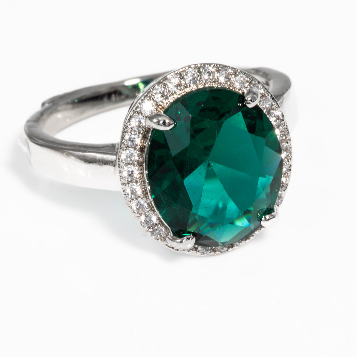 Lusso Ovale Minore Emerald Ring