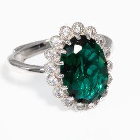 Lusso Ovale Emerald Ring