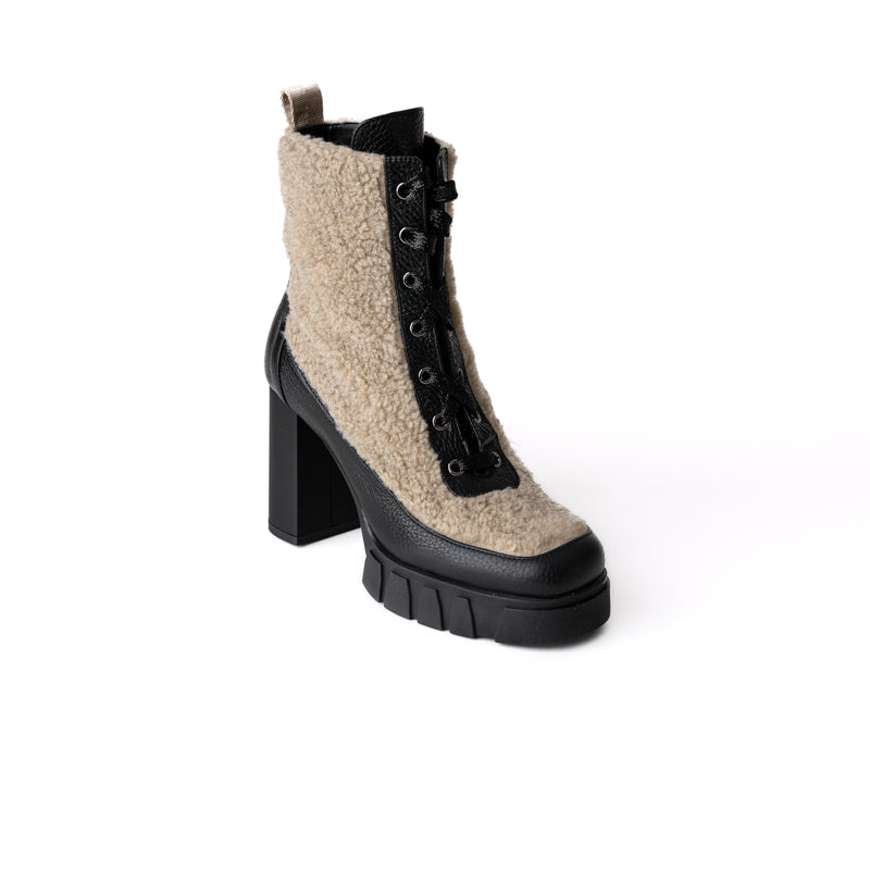 Muzi Boot